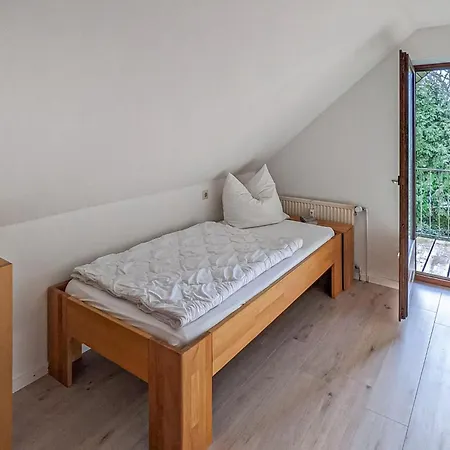 Marina Lindaunis Boren